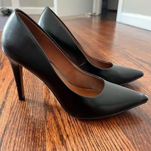 Christian Soriano by Payless black pumps